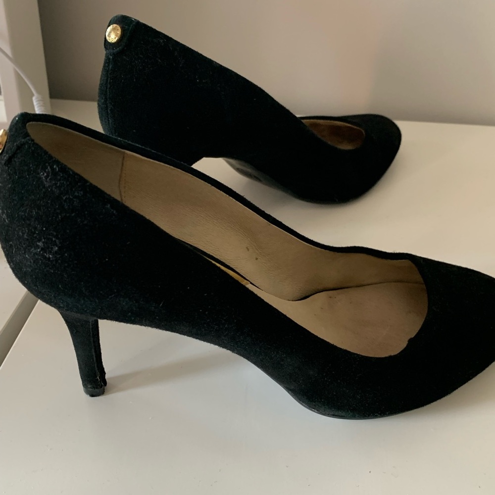Shoes - Picture 2 of 3